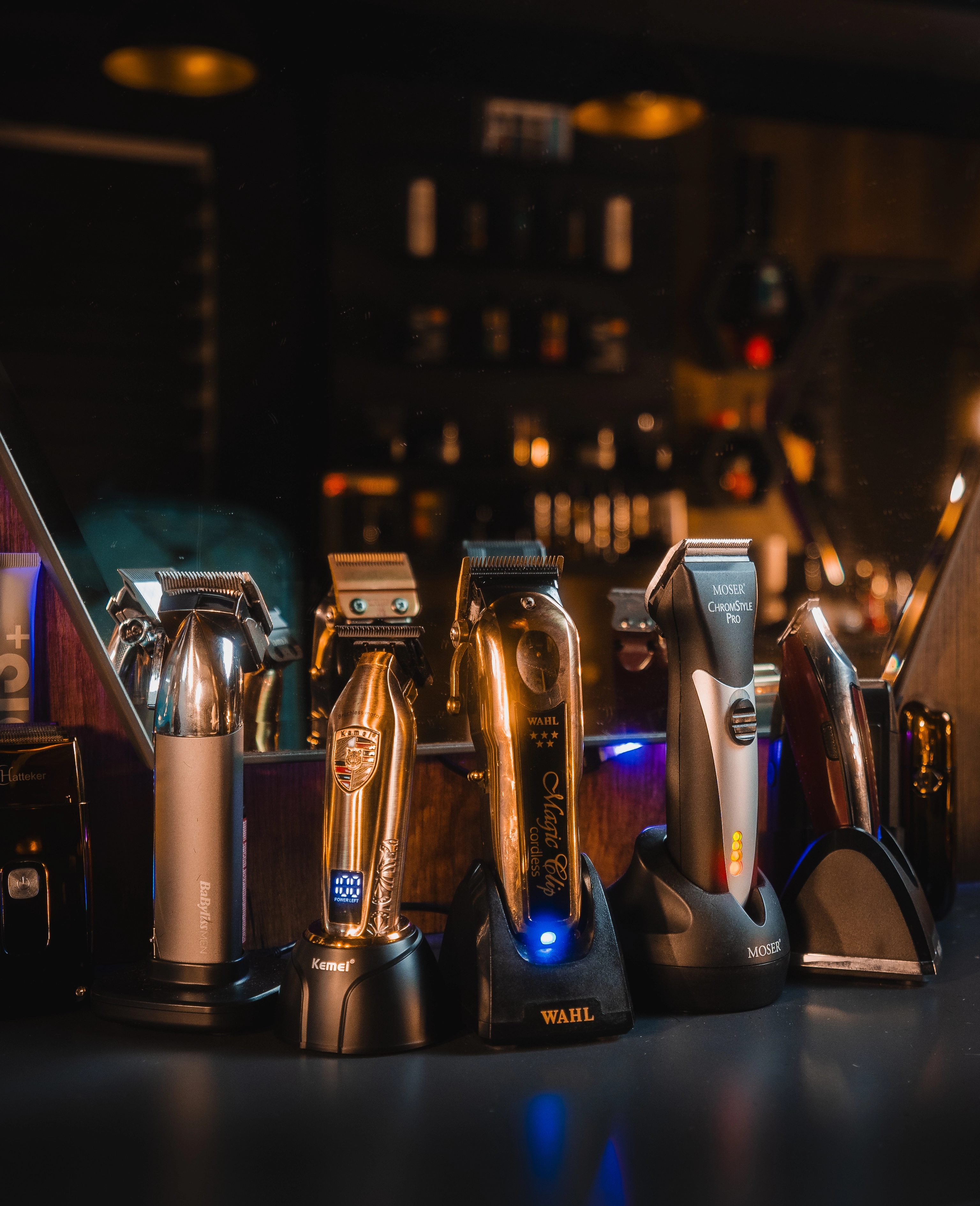 Musti's Barber Shop Ambient background 2